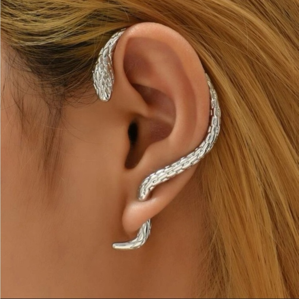 Pair of Silver Tone Snake Ear Cuffs Earrings NWT - Picture 2 of 14